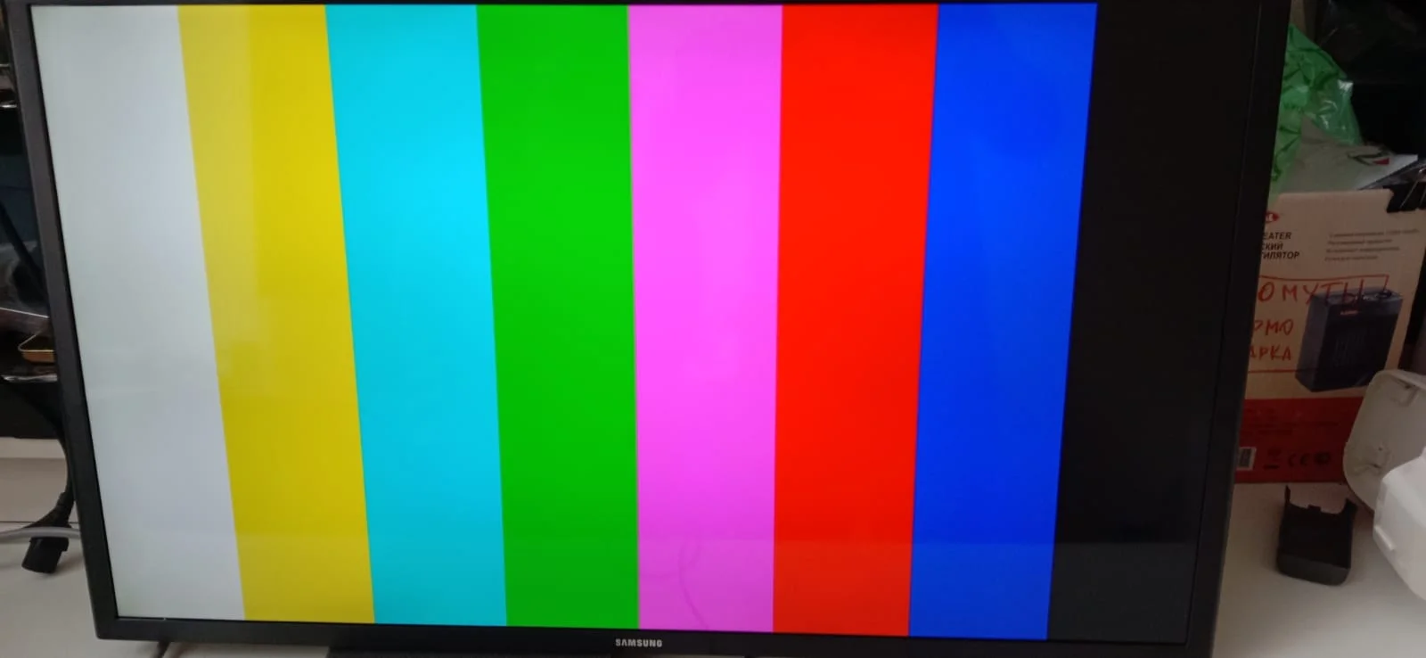 Телевизор Samsung UE32J5200AKXRU - изображение 1