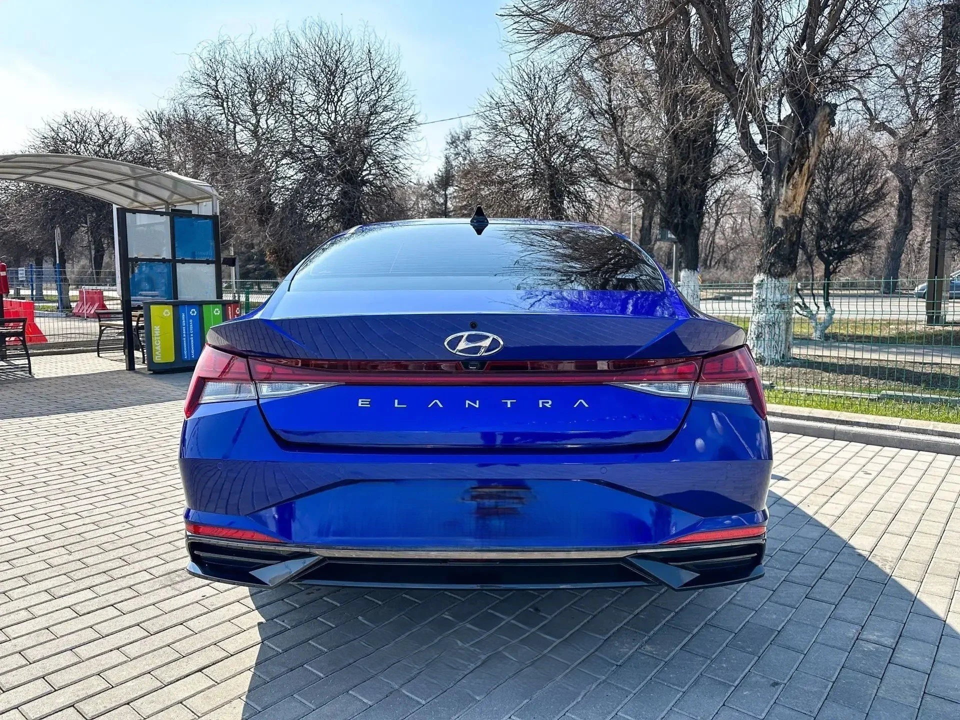 Hyundai Elantra 2022 - миниатюра 5