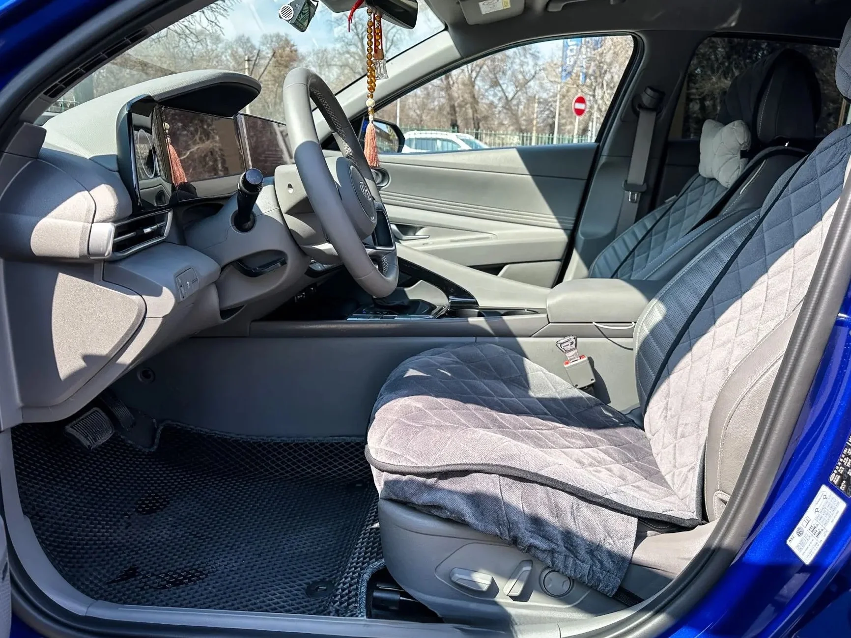 Hyundai Elantra 2022 - миниатюра 7