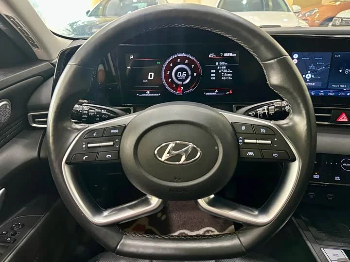 Hyundai Elantra, 2021 - миниатюра 12