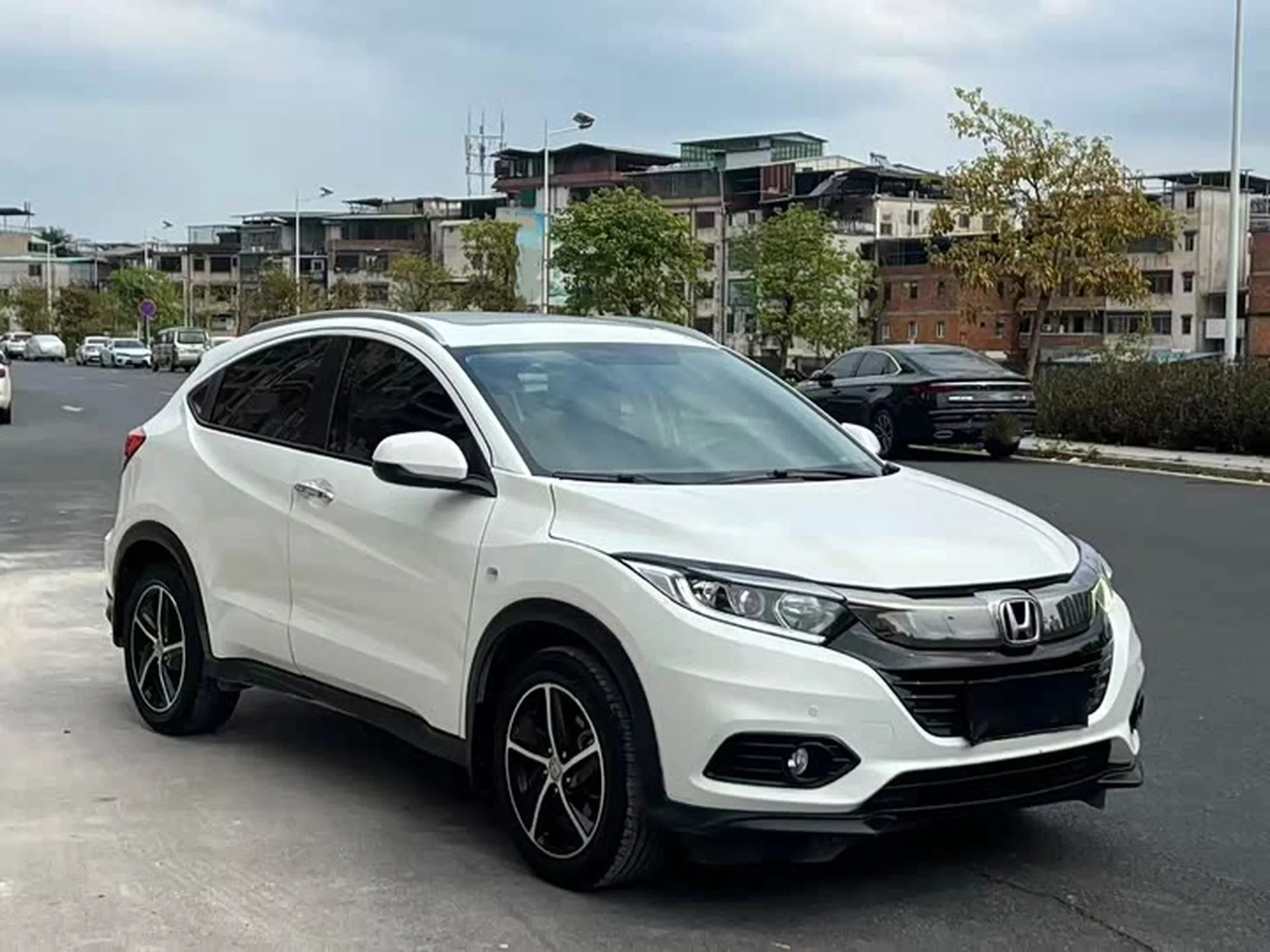 Honda Vezel 2022 - миниатюра 5
