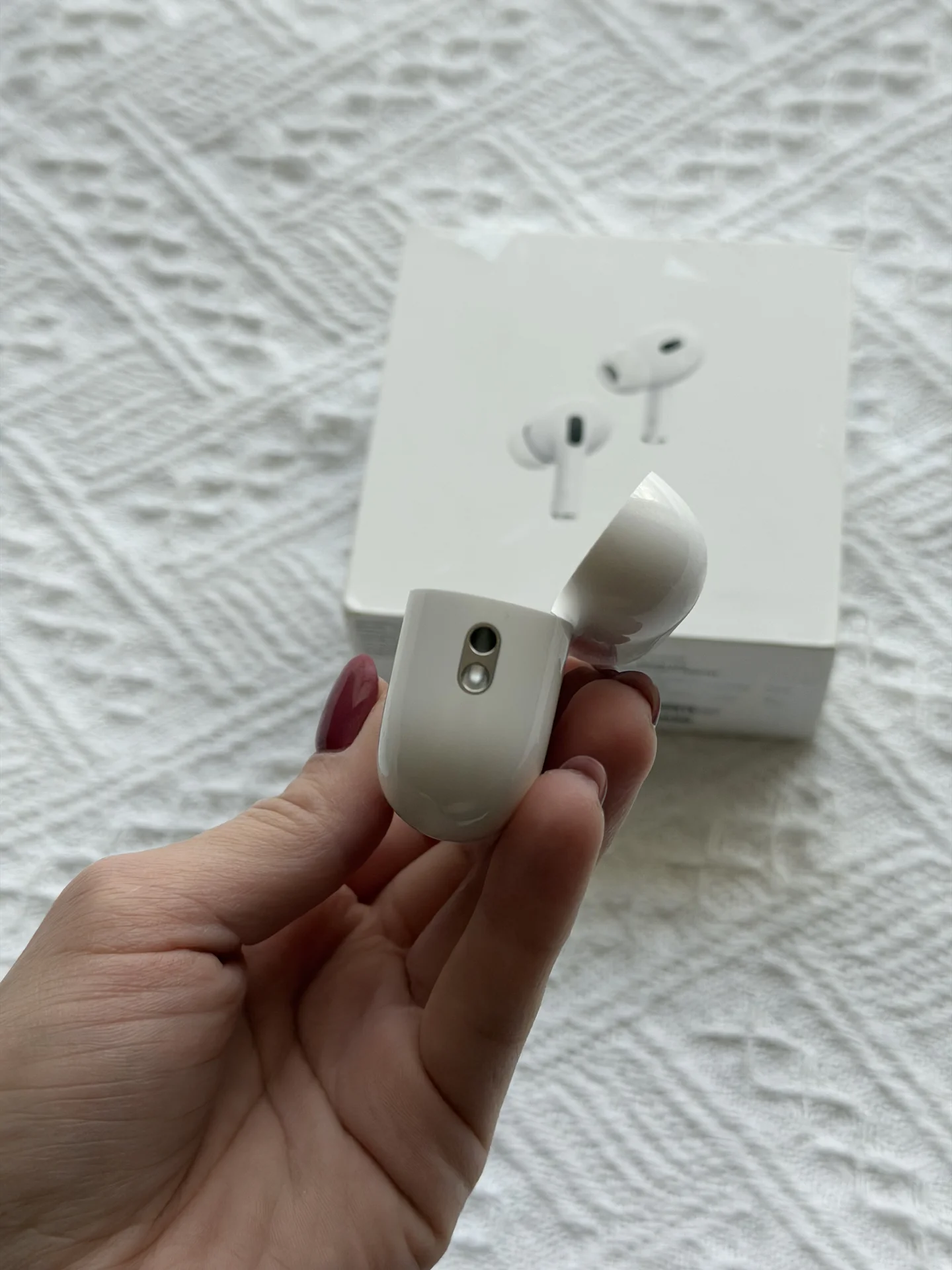 Apple AirPods Pro (2nd generation) USB-C Charging - миниатюра 4