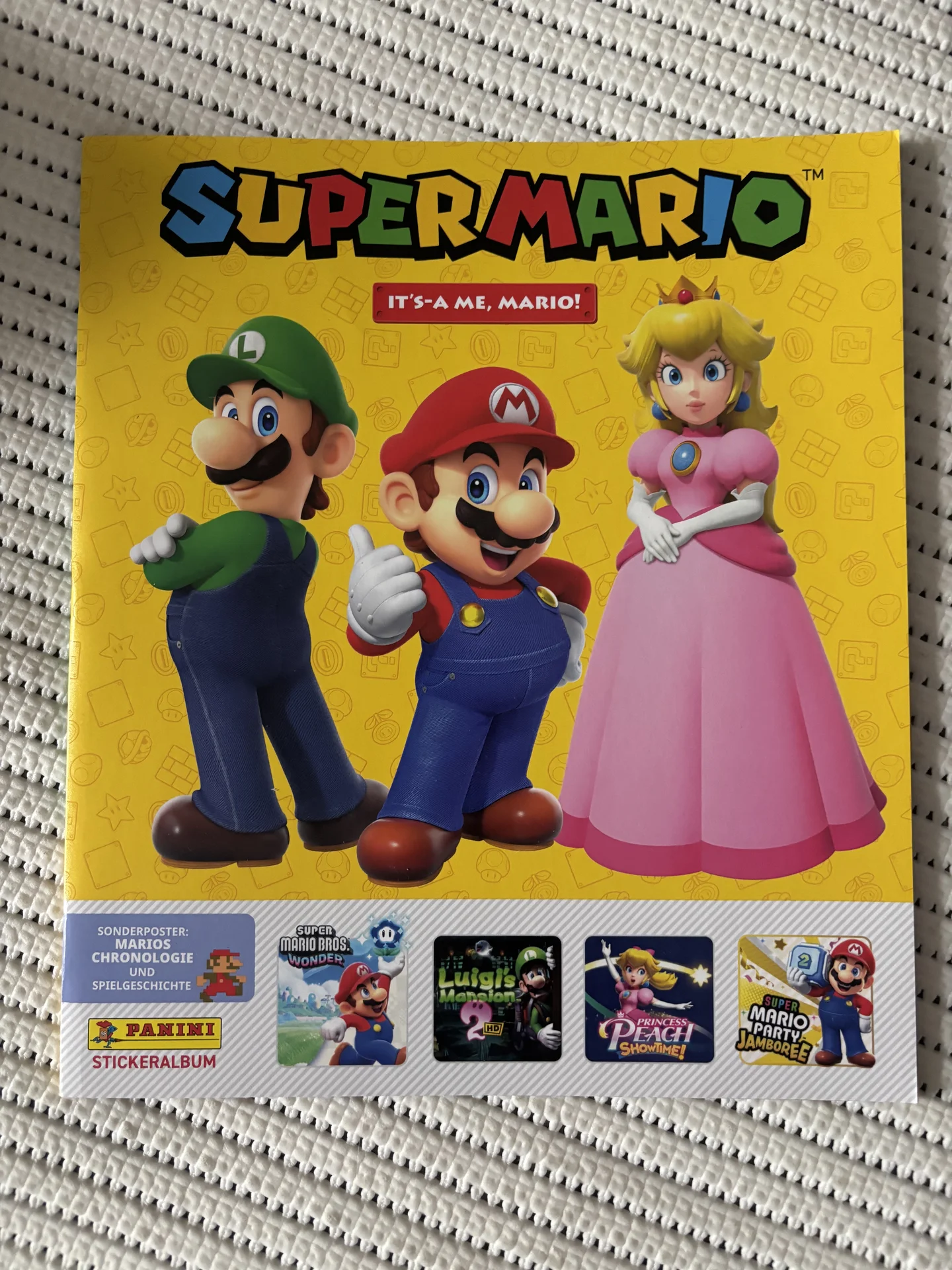 PANINI Super Mario. It's-a me, Mario! - изображение 1