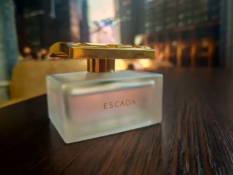 Escada Especially Escada Delicate Notes 2012 год