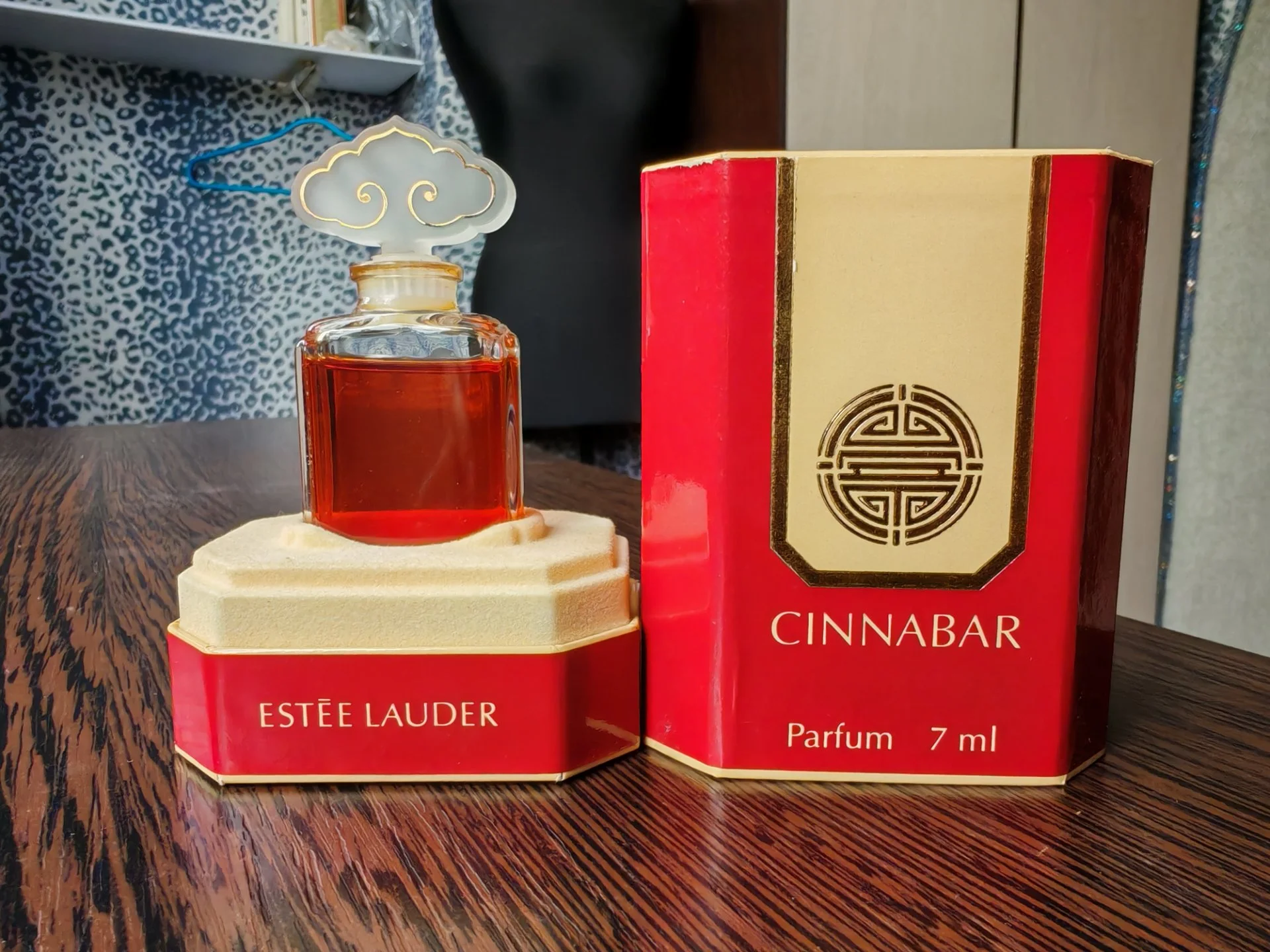 Estee Lauder Cinnabar Parfum духи 1979 года - миниатюра 9