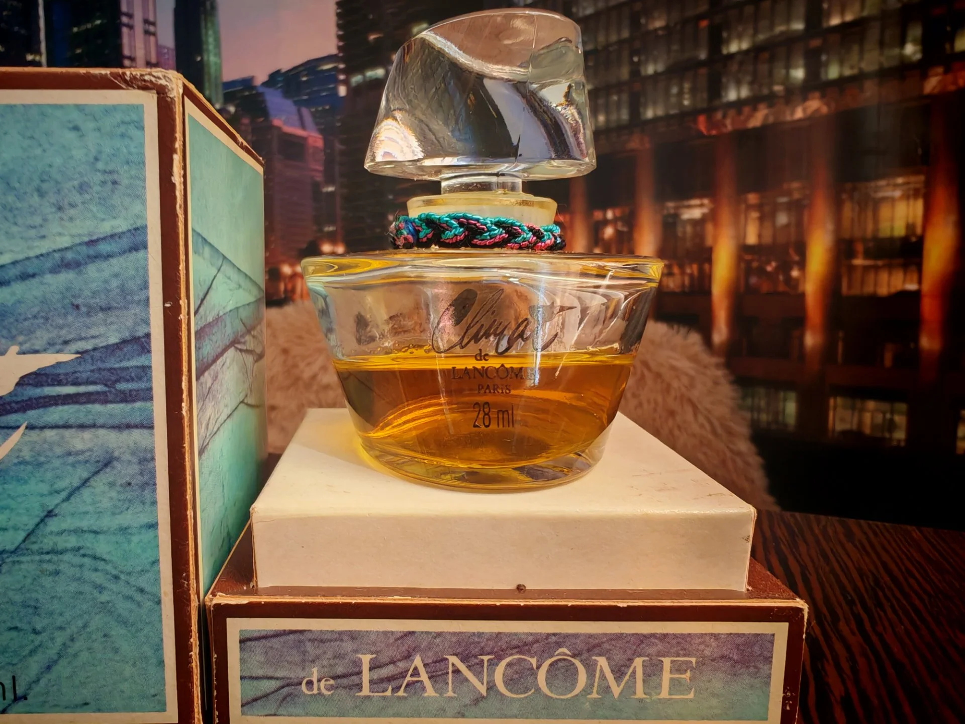 Предлагаю на продажу редкие женские винтажные духи парфюм Climat Lancome . Флакон в светло-голубой к - миниатюра 3