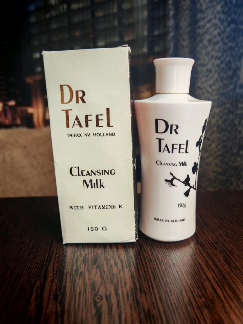 Dr.Tafel Cleansing Milk из аптеки Греции 1995 год - изображение 1