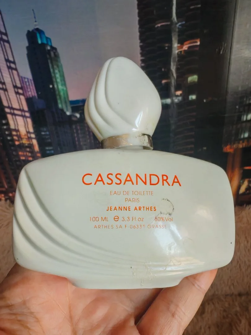 Cassandra Jeanne Arthes EDT Винтаж Редкость из 90-х - миниатюра 4