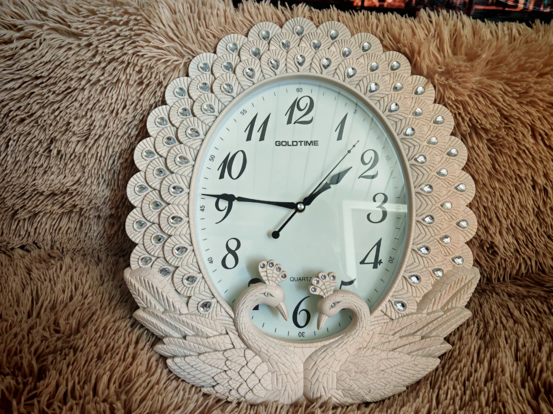 Часы настенные белые с павлинами GOLDTIME - миниатюра 6