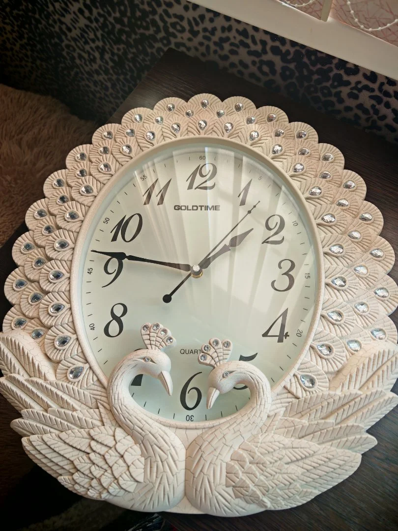 Часы настенные белые с павлинами GOLDTIME - миниатюра 7