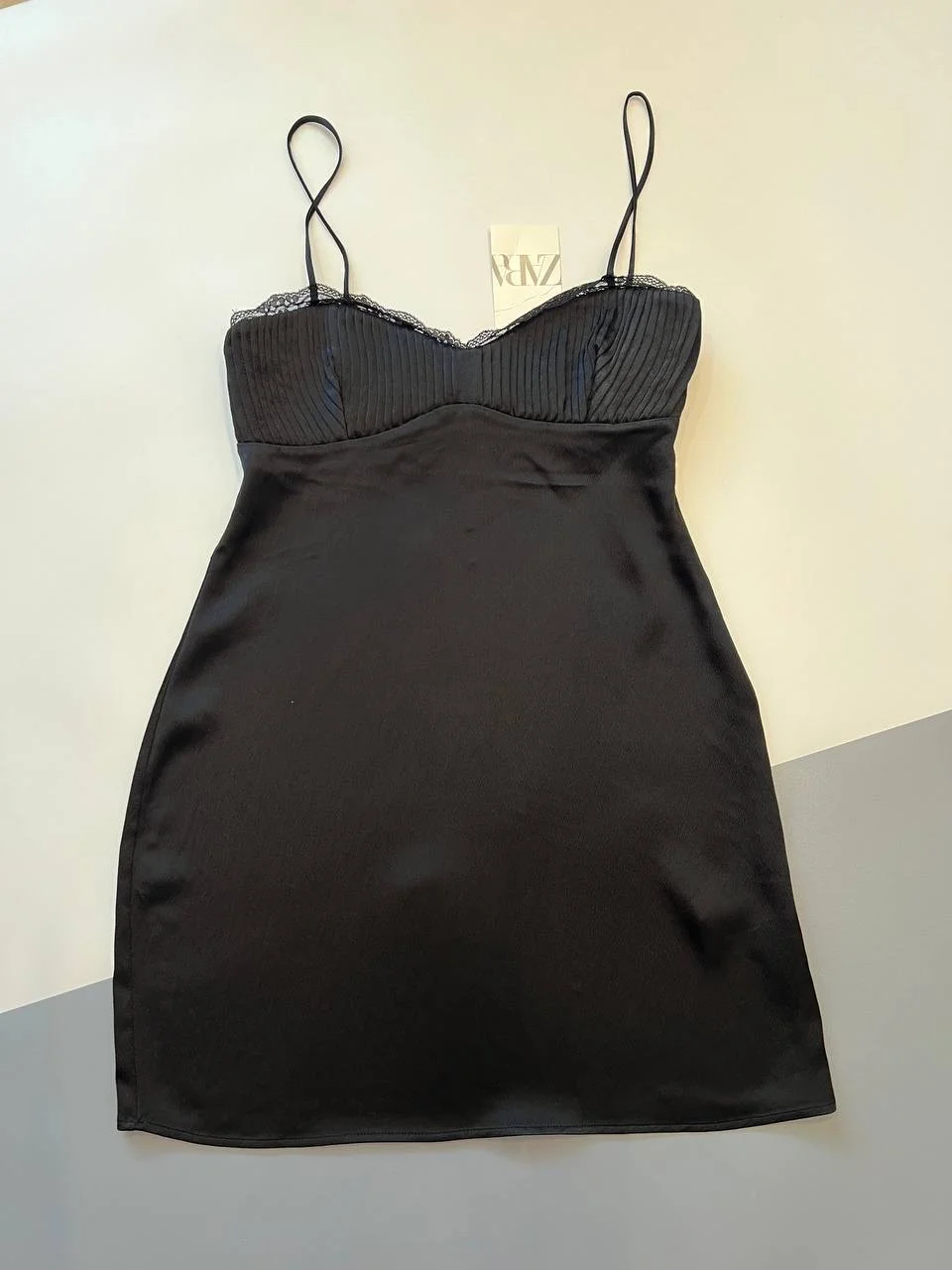 Вечерние Черное платье от Zara в бельевом стиле. - миниатюра 8