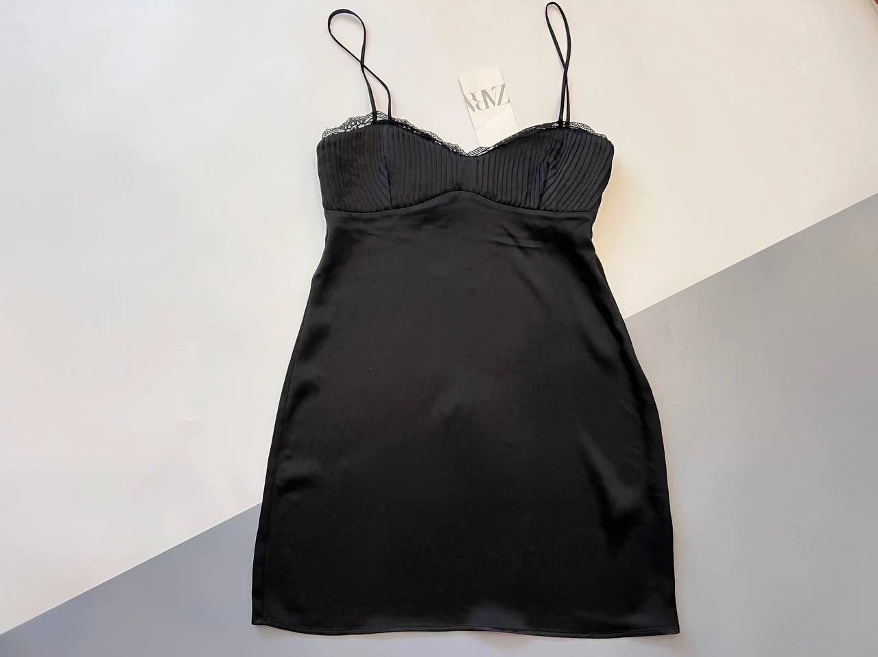 Вечерние Черное платье от Zara в бельевом стиле. - миниатюра 10