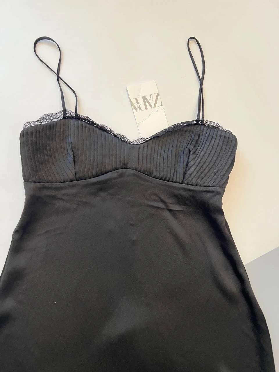 Вечерние Черное платье от Zara в бельевом стиле. - миниатюра 11
