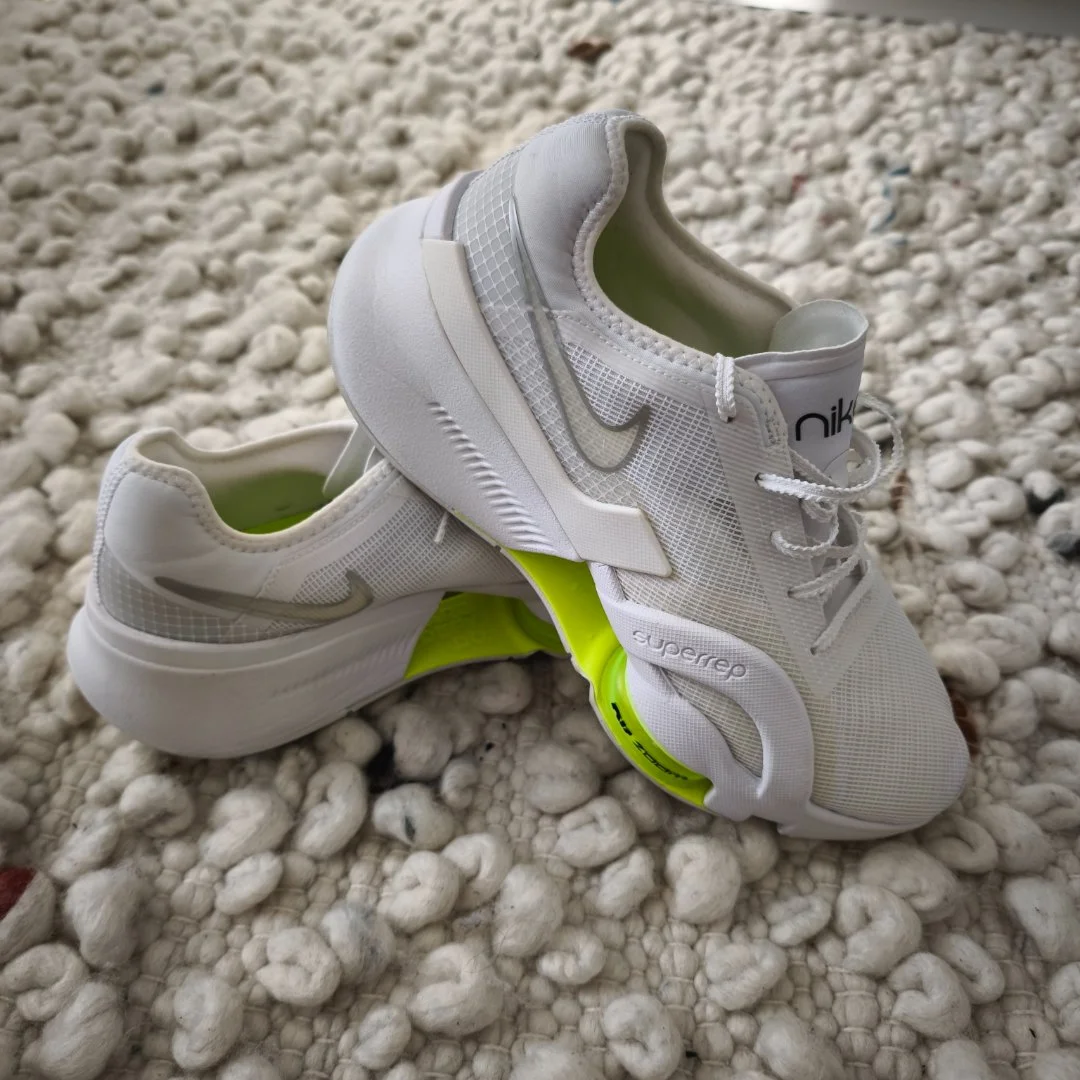 Кроссовки Nike - миниатюра 2