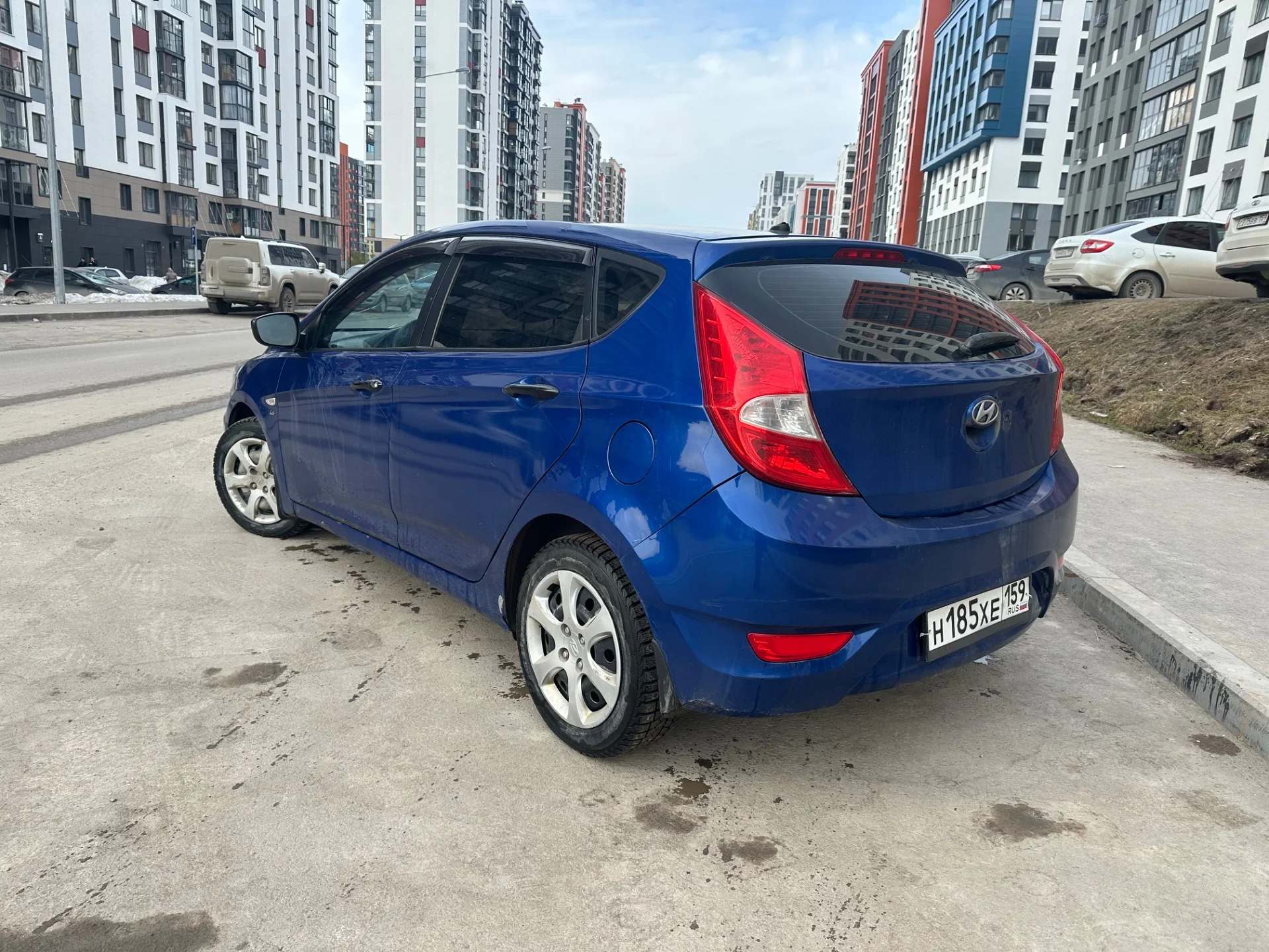 Hyundai Solaris 1,6 МТ 2012 - миниатюра 2