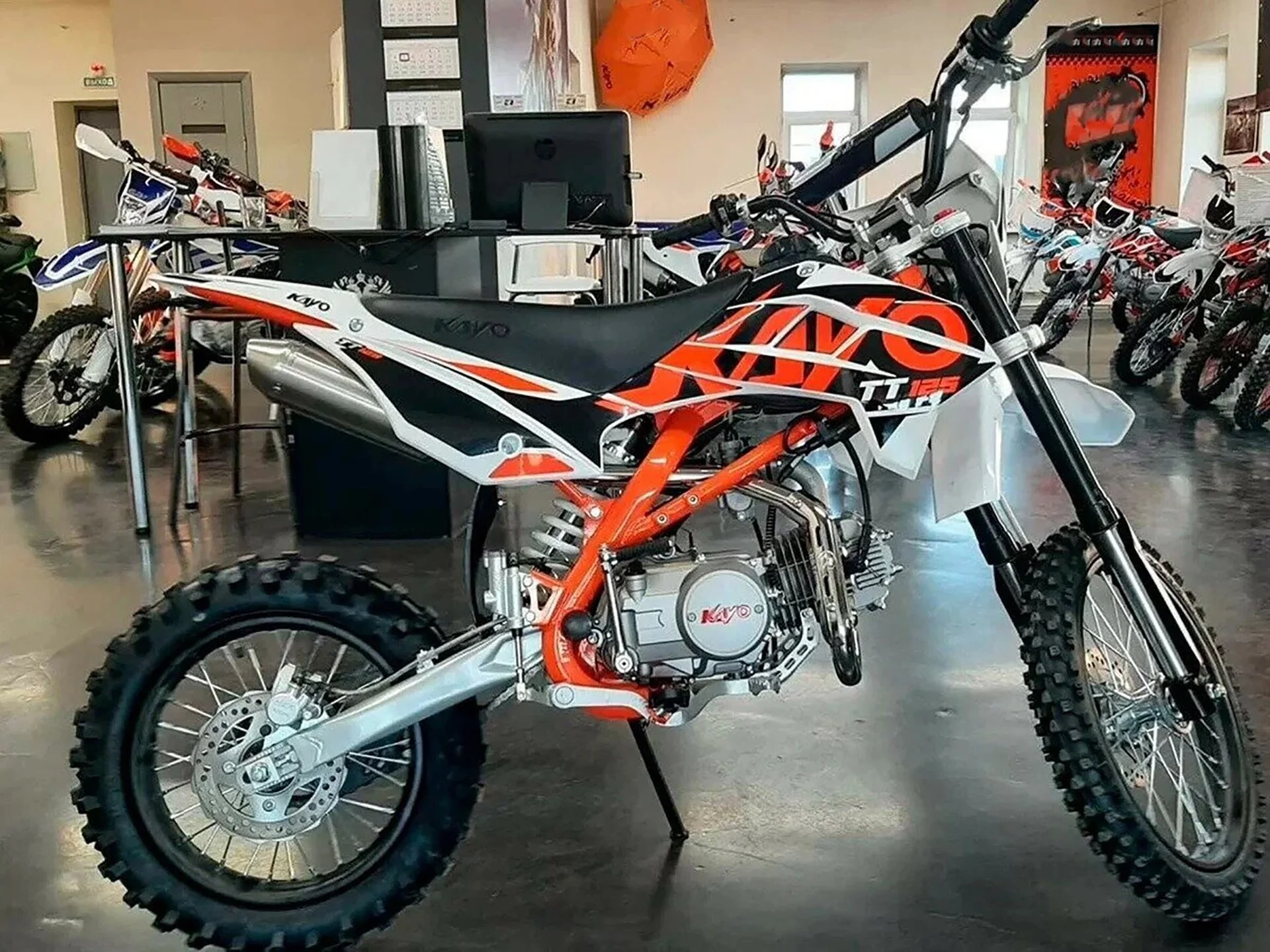 Питбайк Kayo Basic TT125 17/14 KRZ (2022) - миниатюра 2