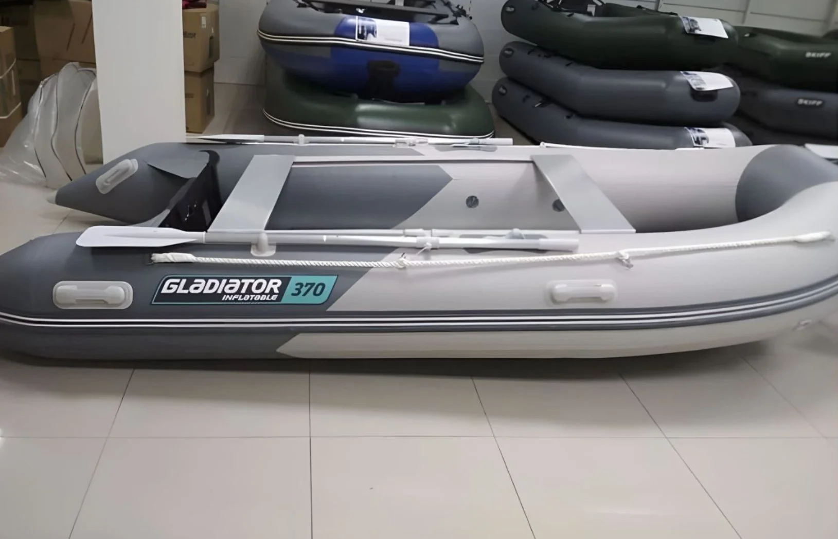 Лодка ПВХ Gladiator B370 - изображение 1