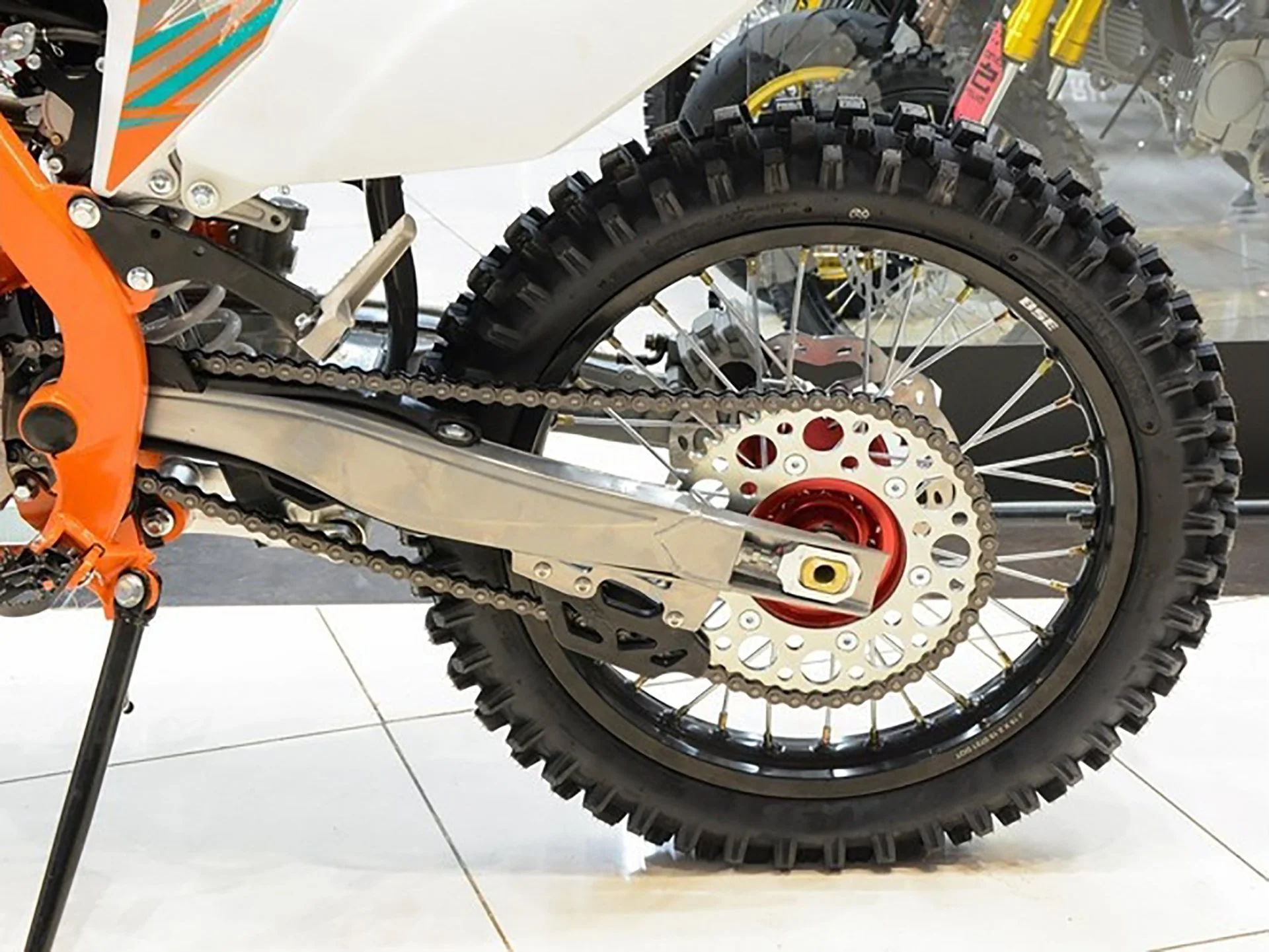 Мотоцикл Эндуро BSE Z6 21/18 - миниатюра 5