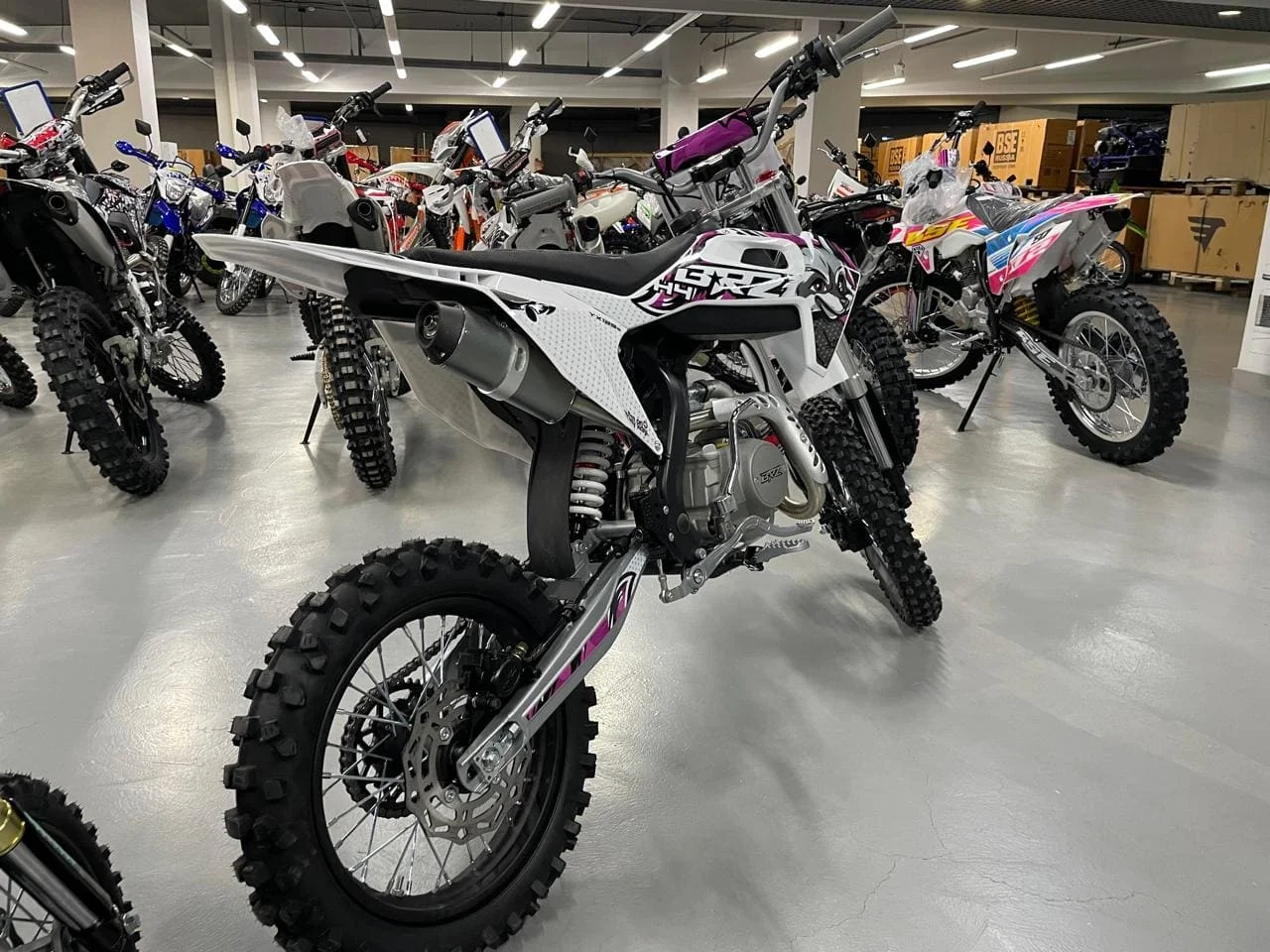 Питбайк BRZ H4 YX125s 17/14 - миниатюра 3