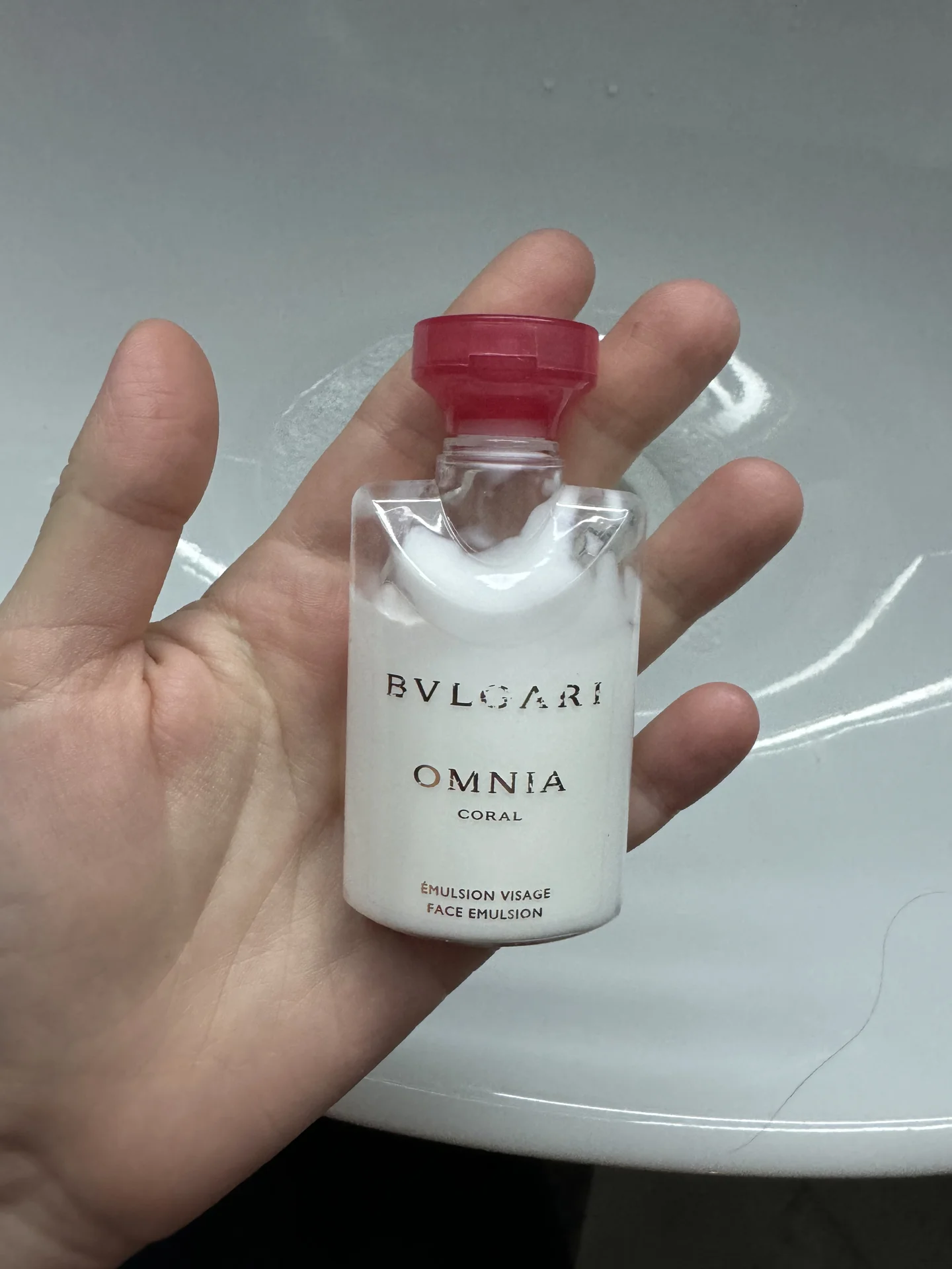 Крем для лица и тела Bulgaria Omnia Coral, - изображение 1