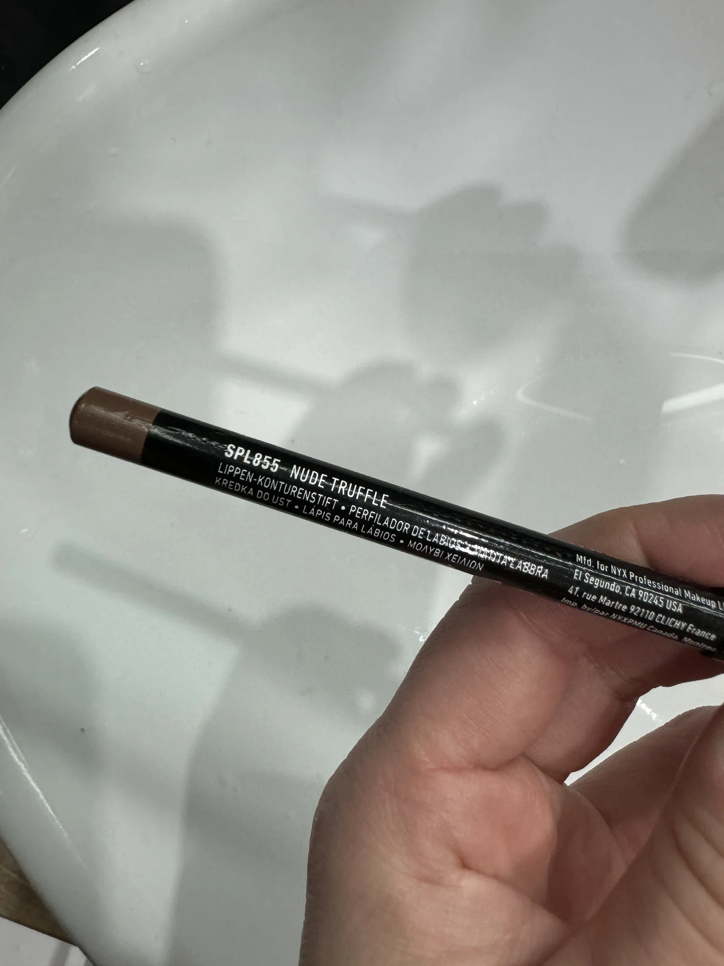 Карандаш для губ NYX nude truffle - миниатюра 2