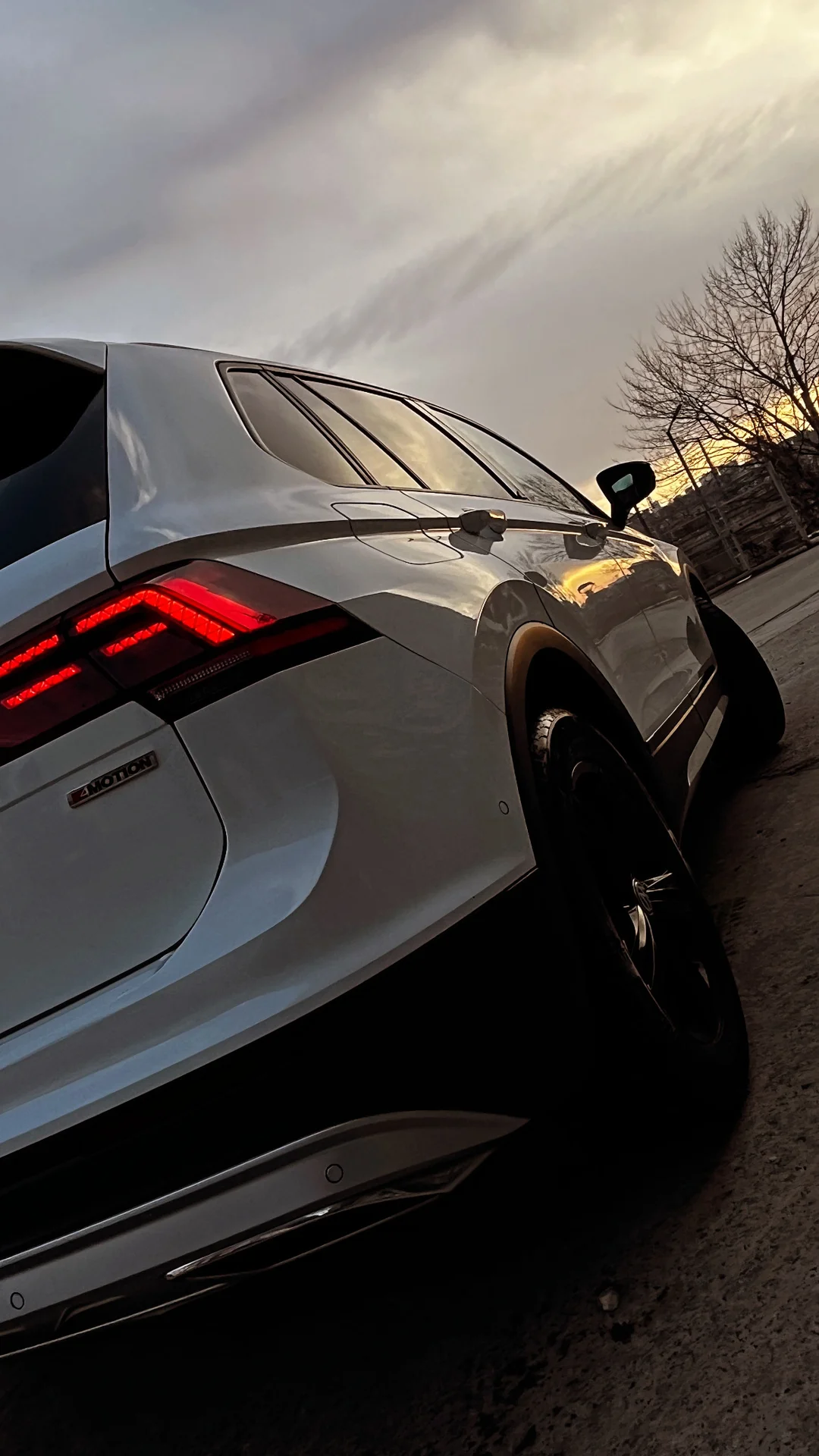 Volkswagen Tiguan - миниатюра 2