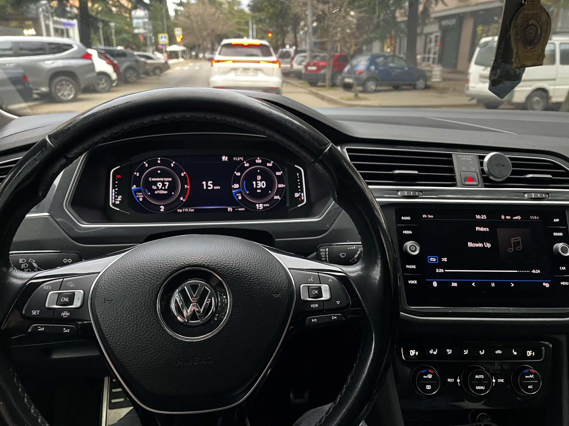 Volkswagen Tiguan - миниатюра 9