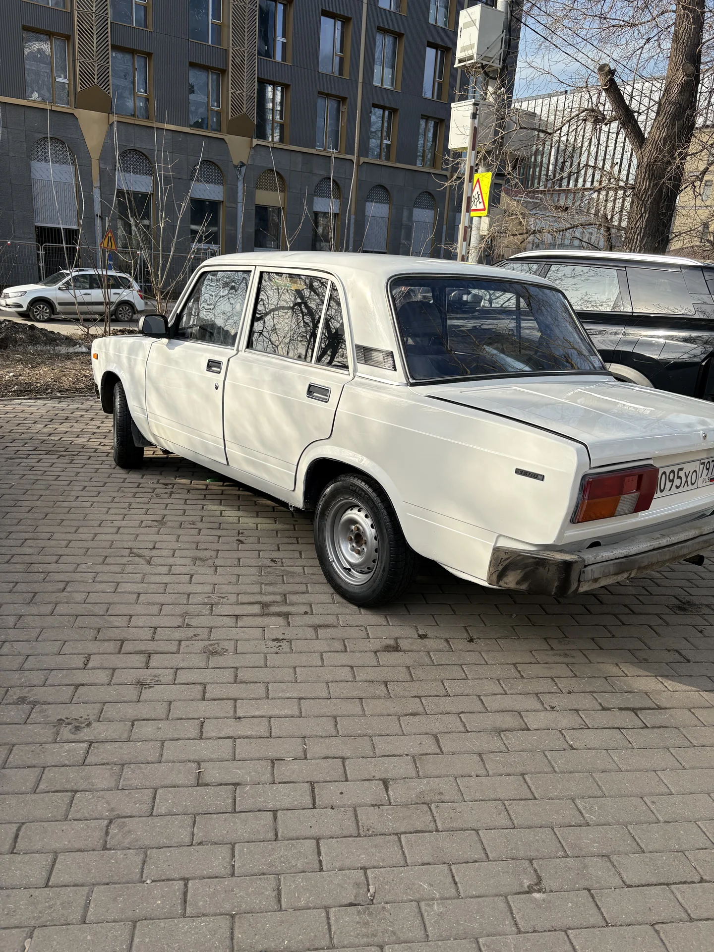 Автомобиль ваз 2107 - миниатюра 5