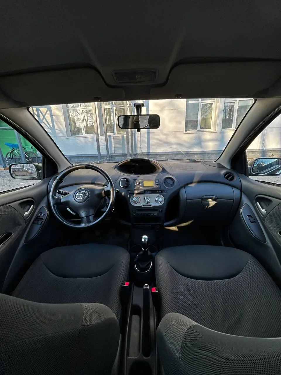 Toyota Yaris 2004г. - миниатюра 17
