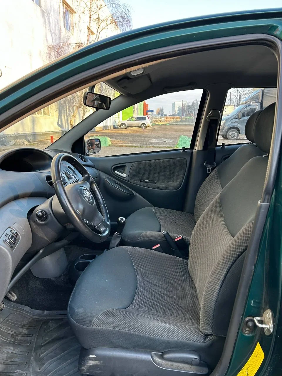 Toyota Yaris 2004г. - миниатюра 18