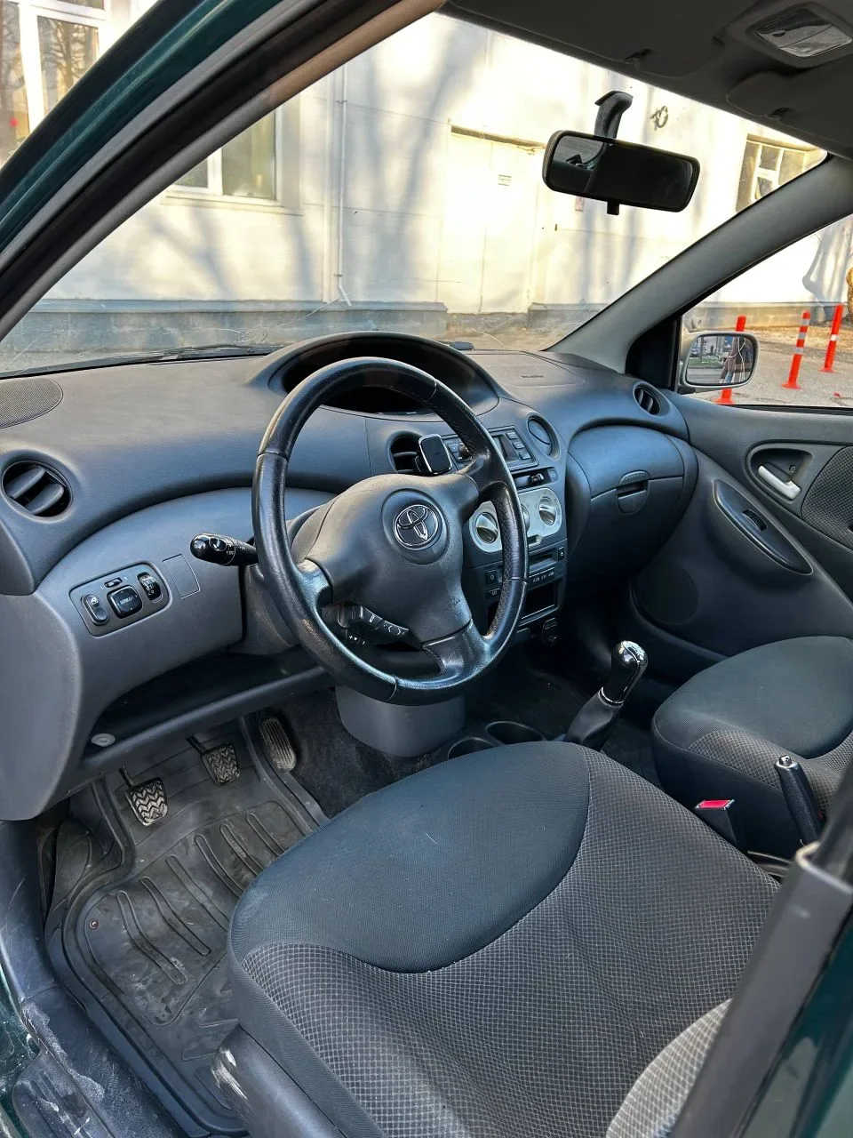 Toyota Yaris 2004г. - миниатюра 23