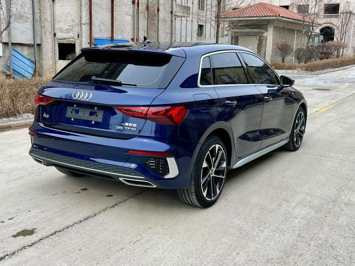 Audi A3 Sportback - изображение 1