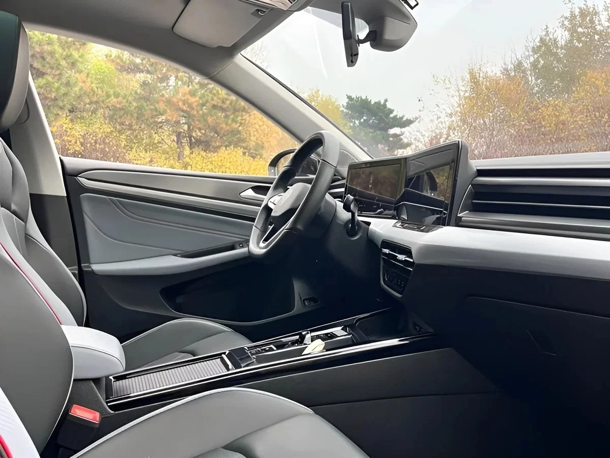 Volkswagen Lamando L - миниатюра 9