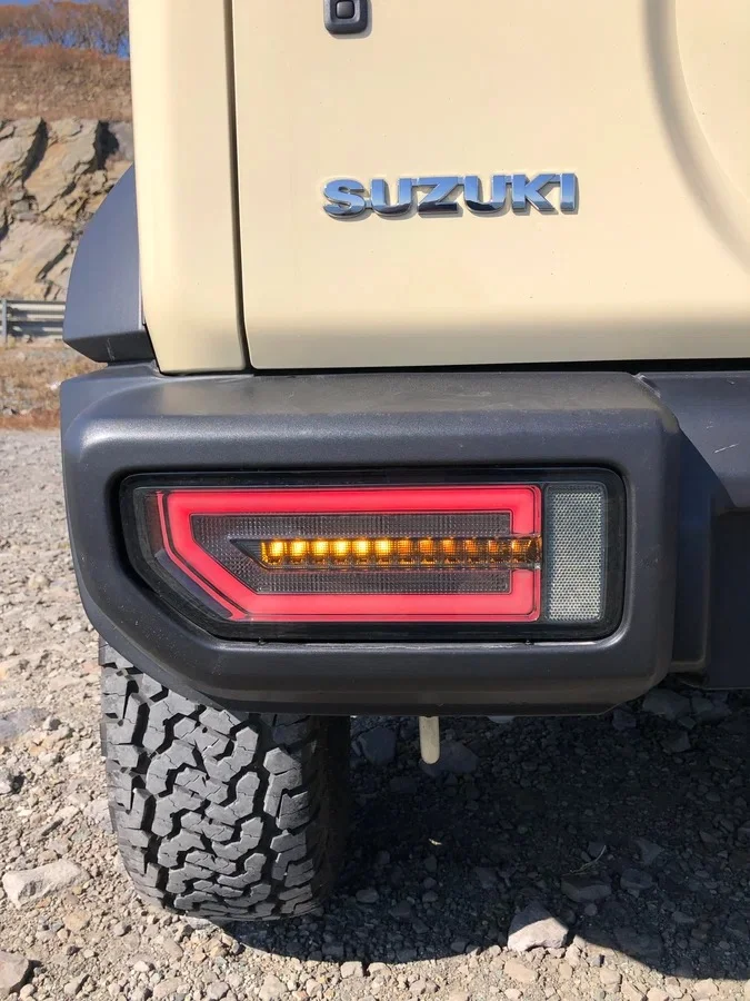 Suzuki Jimny Sierra 1.5 AT (102 л.с.), 4WD - миниатюра 9