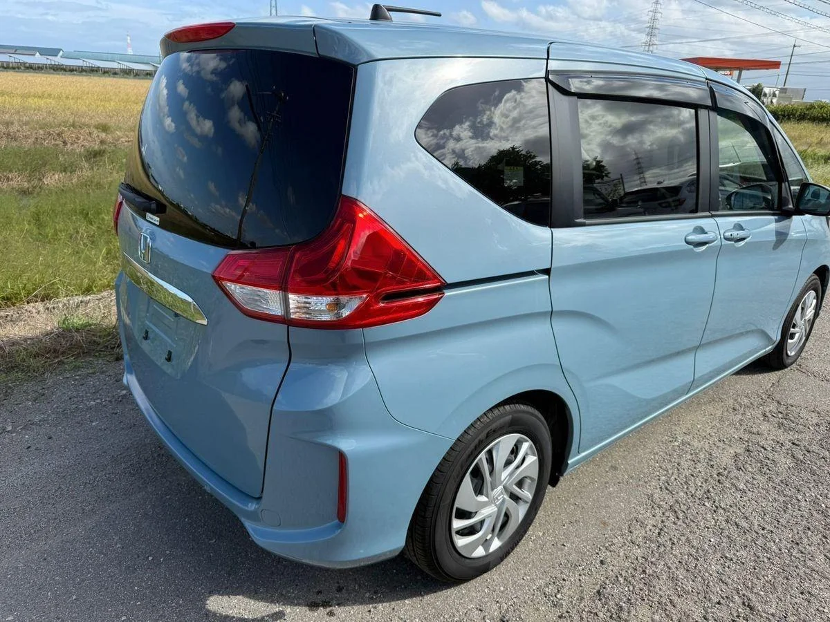 Honda Freed, 2022 г., комплектация G, 1.5 л / 129 л.с., передний привод. - миниатюра 4