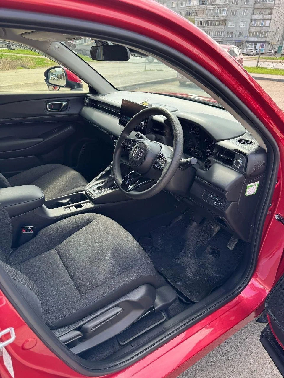 Honda Vezel 2022, 1.5 л (118 л.с.), передний привод. - миниатюра 4