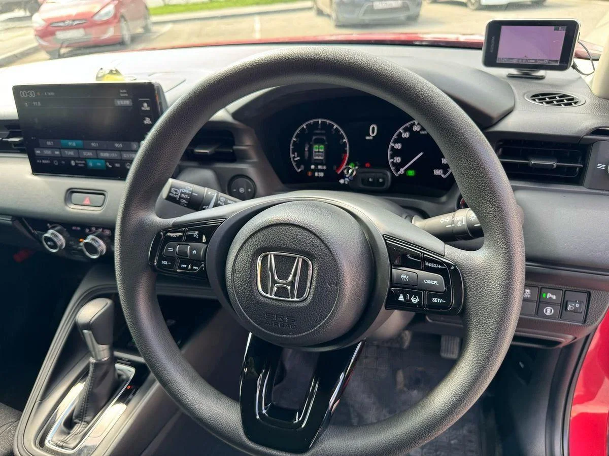 Honda Vezel 2022, 1.5 л (118 л.с.), передний привод. - миниатюра 6