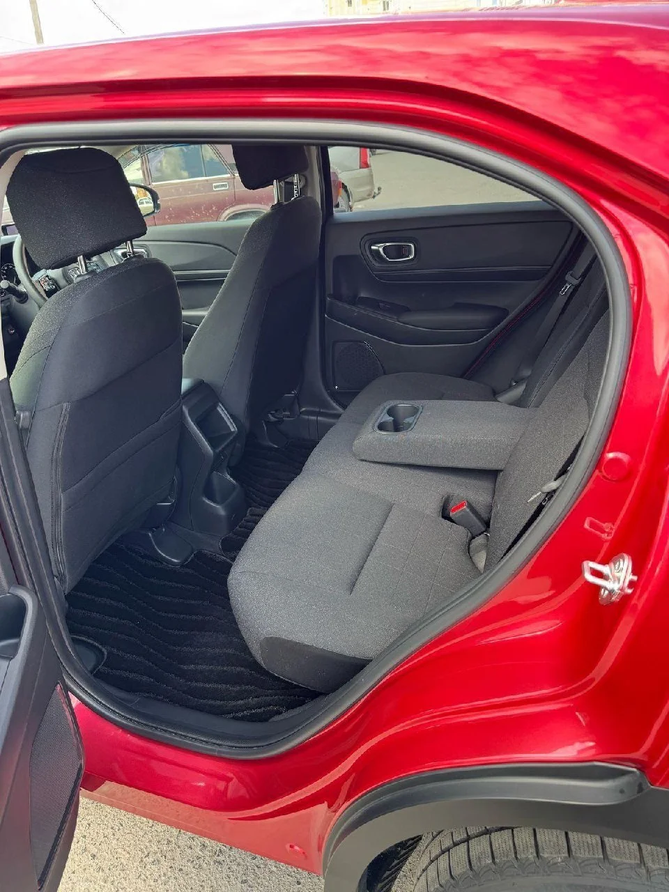 Honda Vezel 2022, 1.5 л (118 л.с.), передний привод. - миниатюра 10