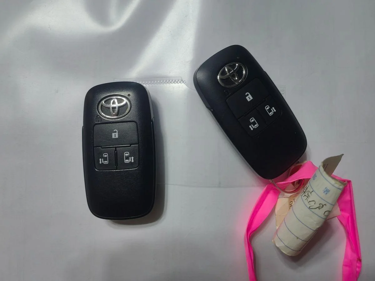 Toyota Roomy 1.0 л, 98 л.с., 2021 г.в топовой комплектации G-T - миниатюра 17