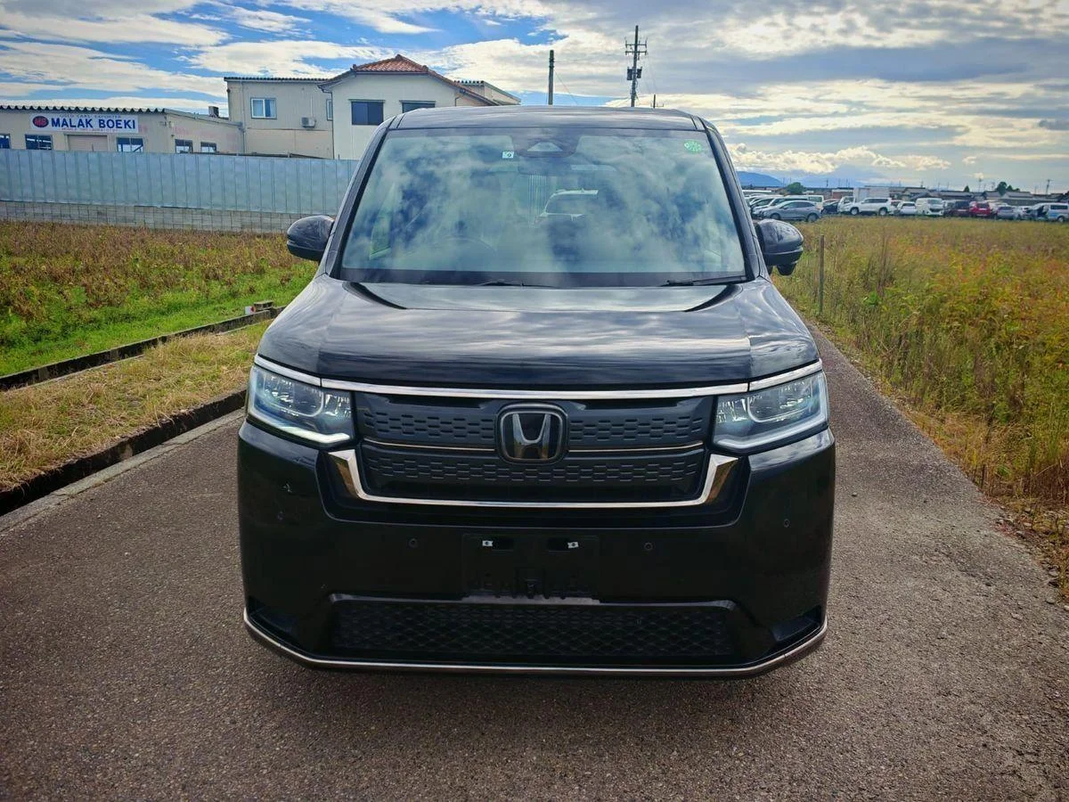Honda Stepwgn Spadaв кузове RP6 2022г  1.5 л (150 л.с.) передний привод - миниатюра 5