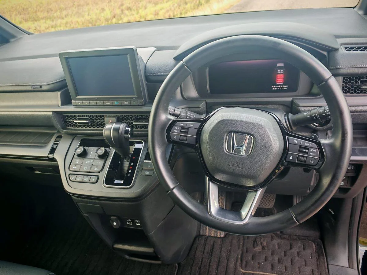Honda Stepwgn Spadaв кузове RP6 2022г  1.5 л (150 л.с.) передний привод - миниатюра 6