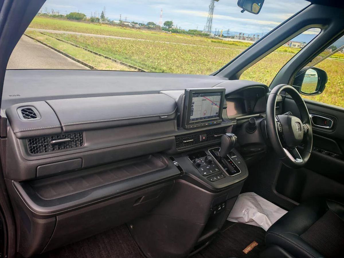 Honda Stepwgn Spadaв кузове RP6 2022г  1.5 л (150 л.с.) передний привод - миниатюра 7