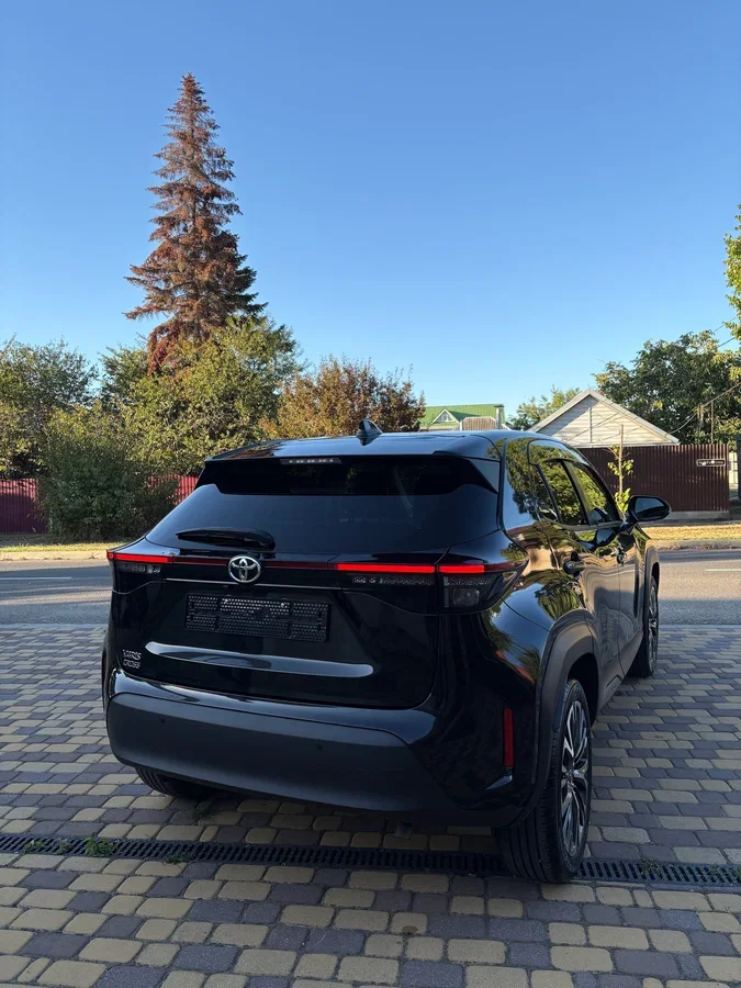 Toyota Yaris Cross, 2023 г. 1.5 л (120 л.с.) 2WD - миниатюра 4