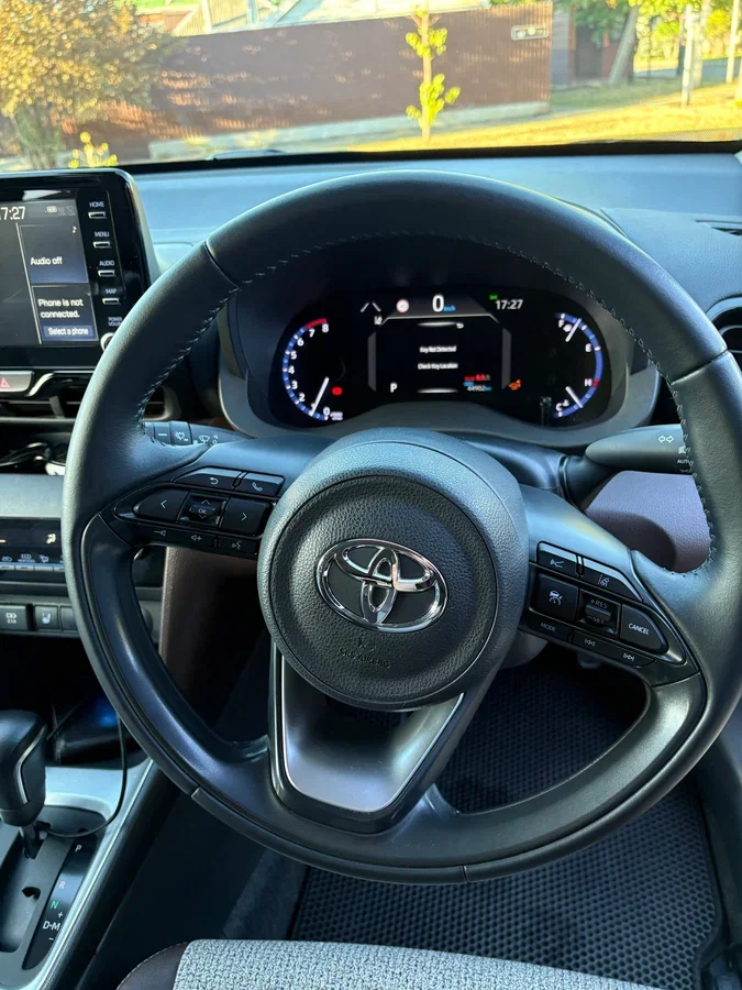 Toyota Yaris Cross, 2023 г. 1.5 л (120 л.с.) 2WD - миниатюра 12