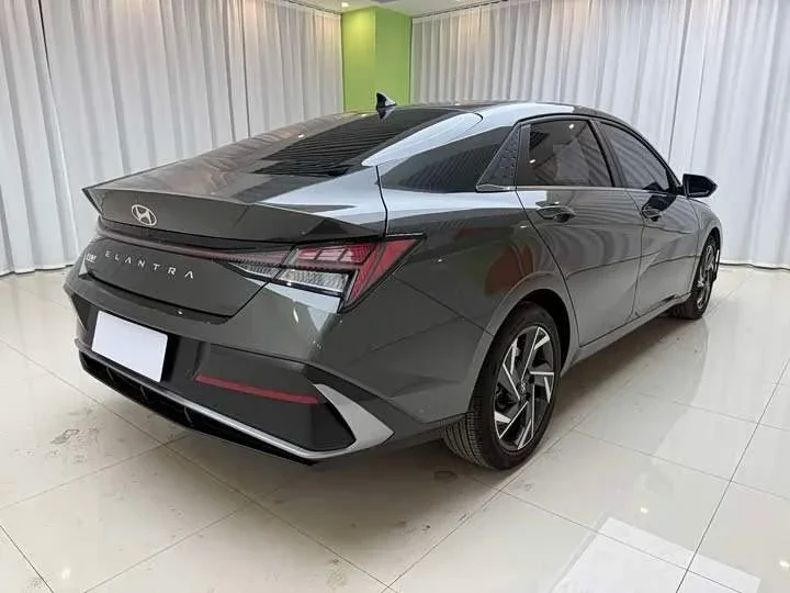 Hyundai Elantra - миниатюра 4