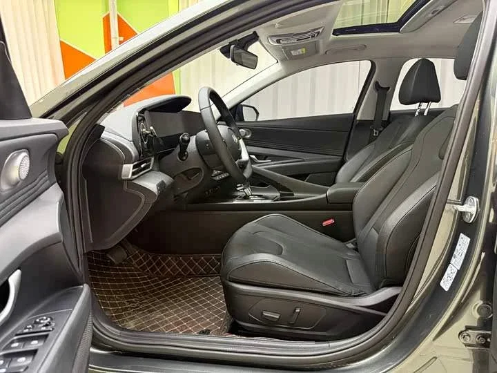Hyundai Elantra - миниатюра 5
