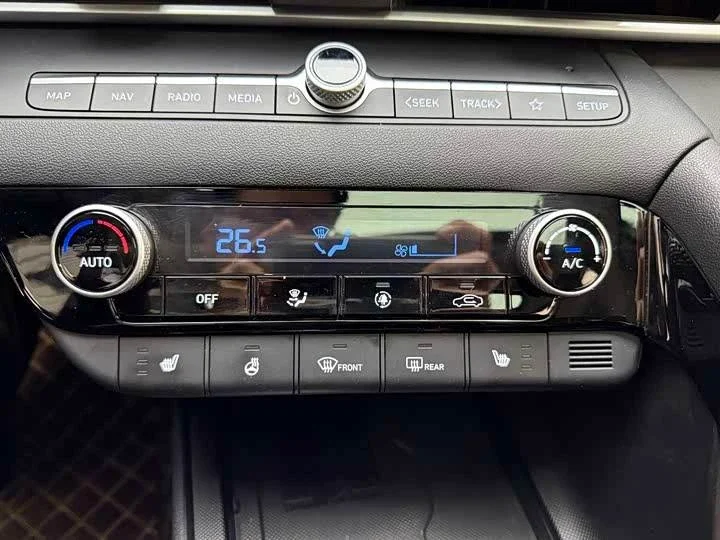 Hyundai Elantra - миниатюра 7