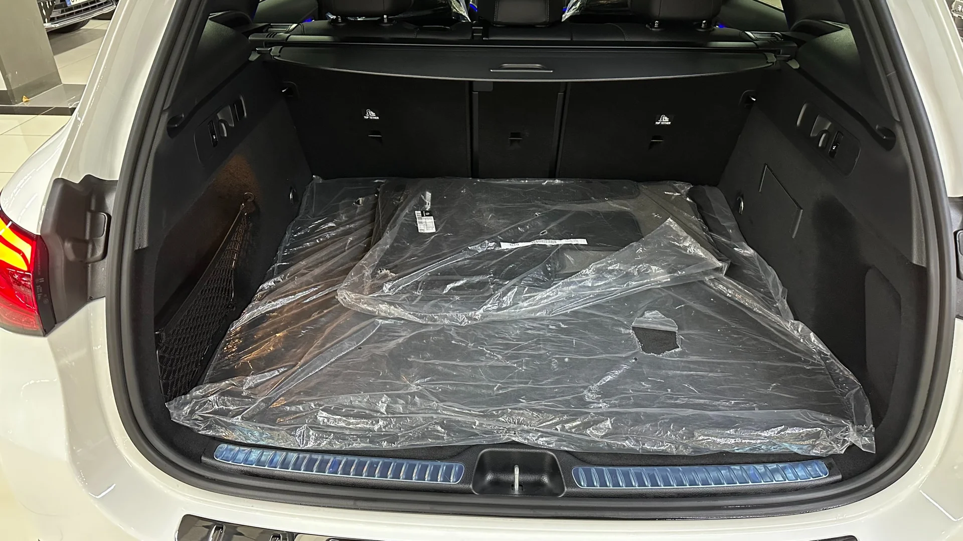 Mercedes Benz GLC - миниатюра 13