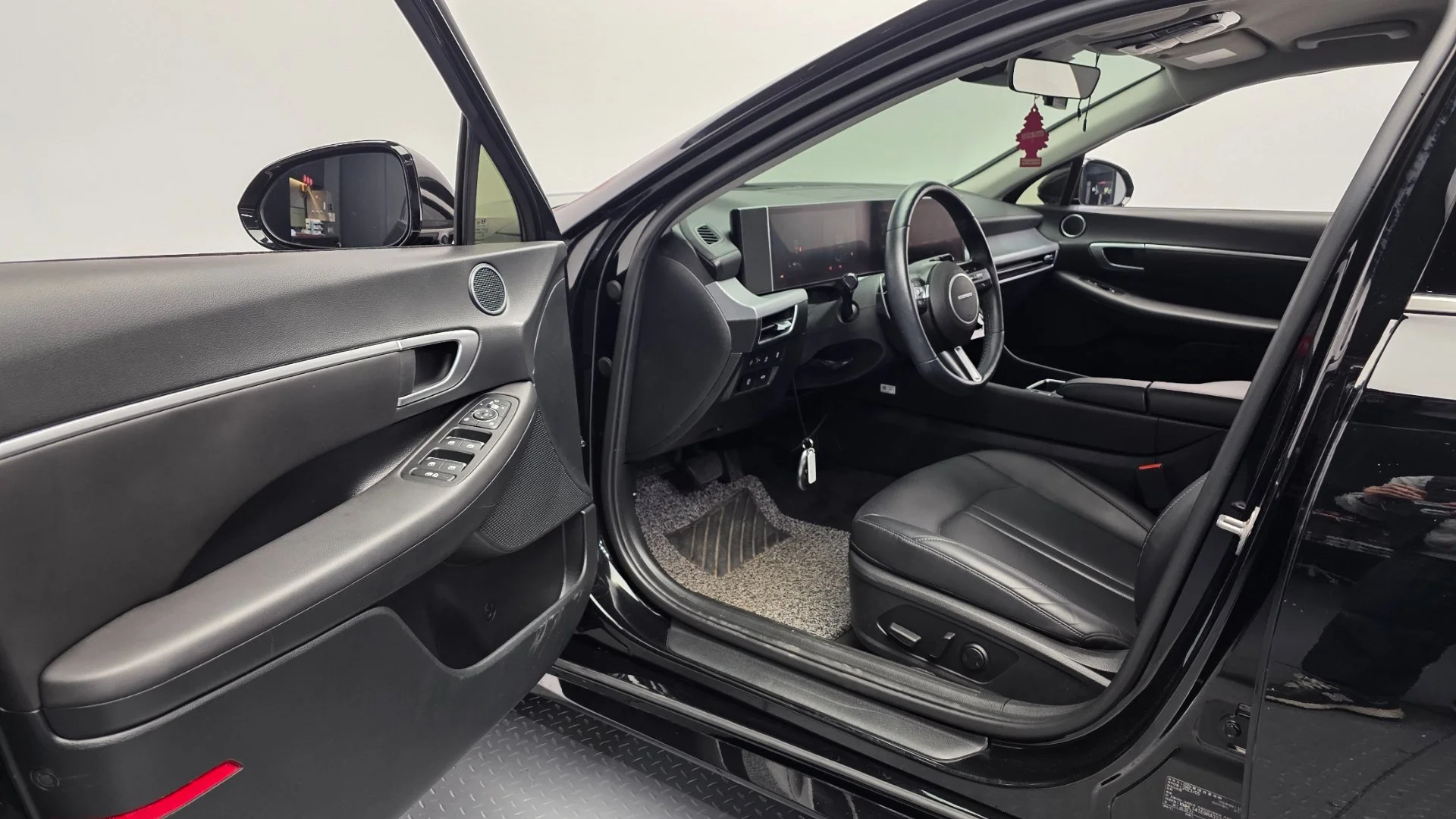 Hyundai Sonata - миниатюра 8