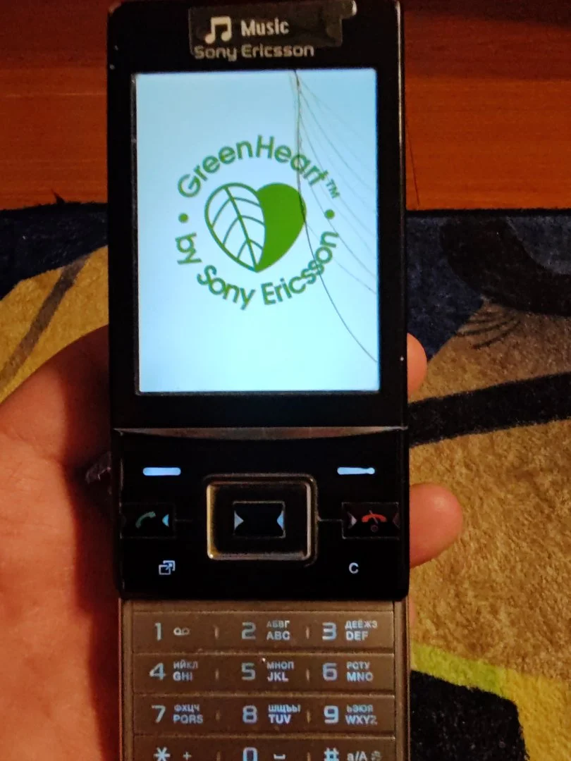 Sony Ericsson Hazel J20i - изображение 1